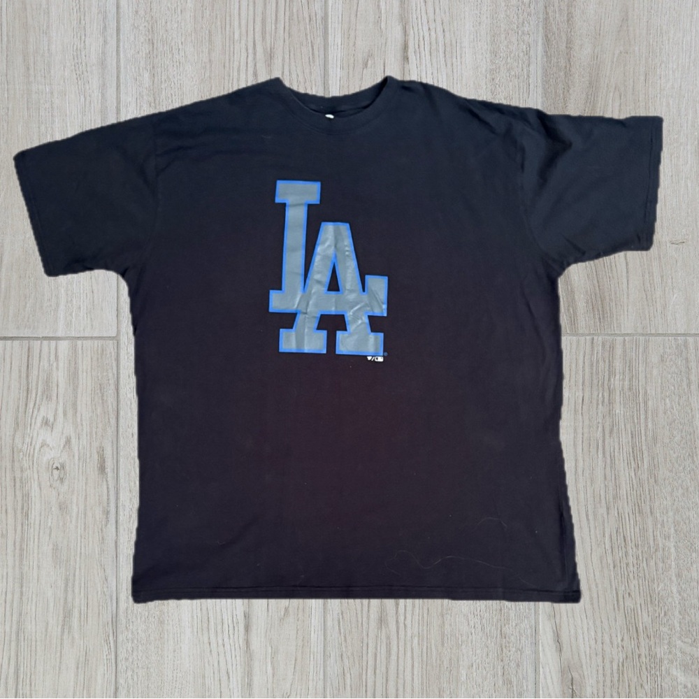 NWOT LA DODGERS MOOKIE BETTS T-SHIRT